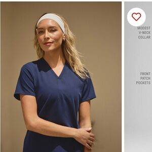 Fabletics Navy V-Neck set